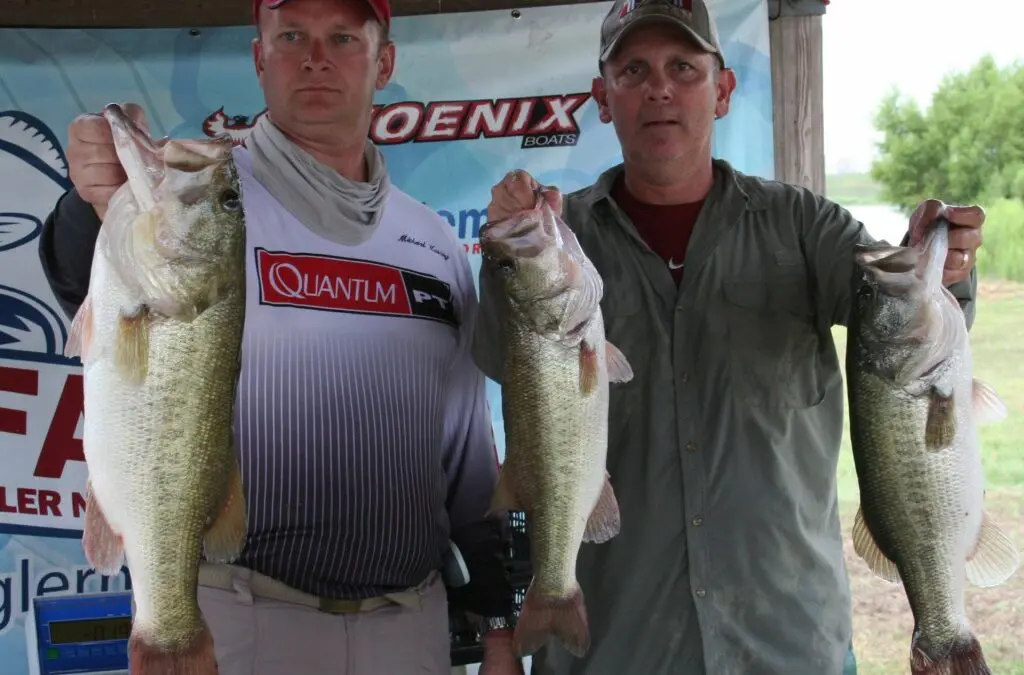 Michael Kersey and Patrick Zangarine win the 2013 FAN Championship on Choke Canyon Reservoirs